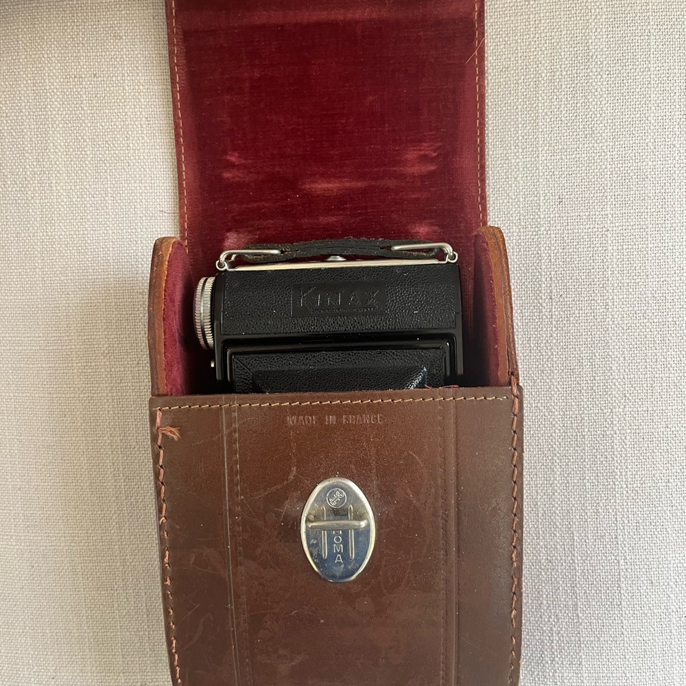 Kinax Vintage Bellows Camera from France with Brown Leather Case - Picture 6 of 8